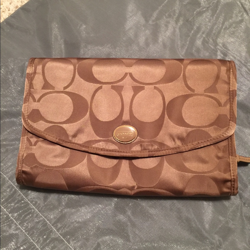 Coach®️Nylon Toiletry Travel bag British Tan NWOT